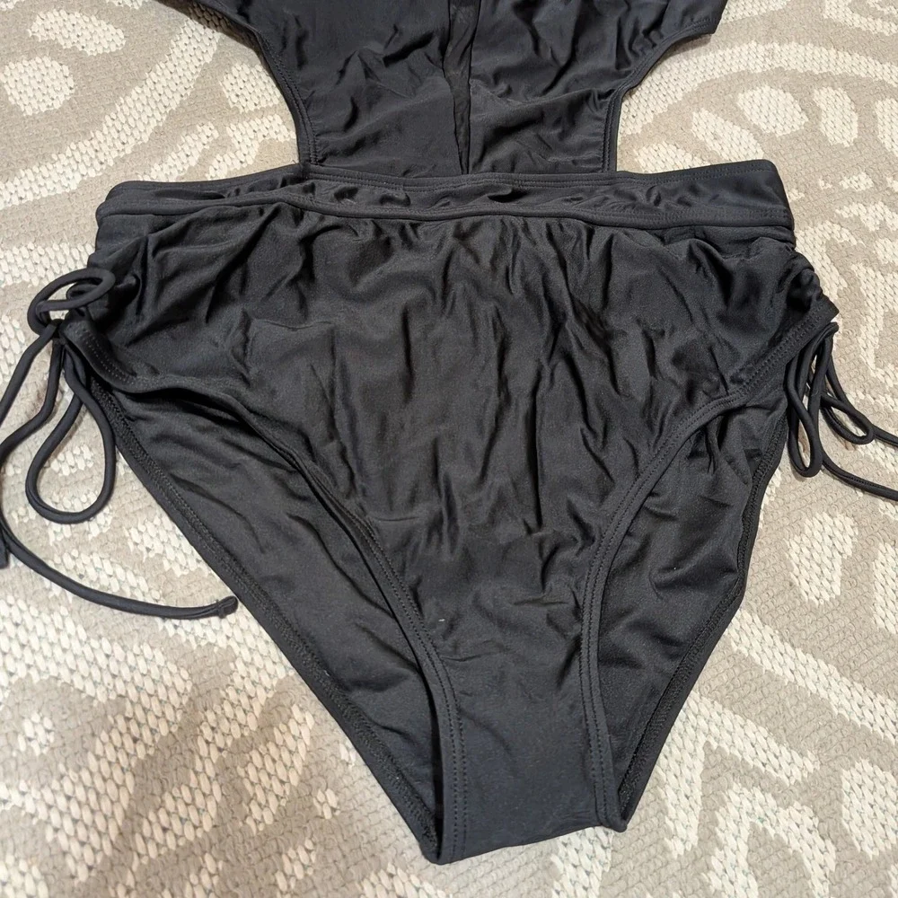 Cupshe Swimsuit One Piece Women Large Black NWT Mesh Cutout Halter Monokini